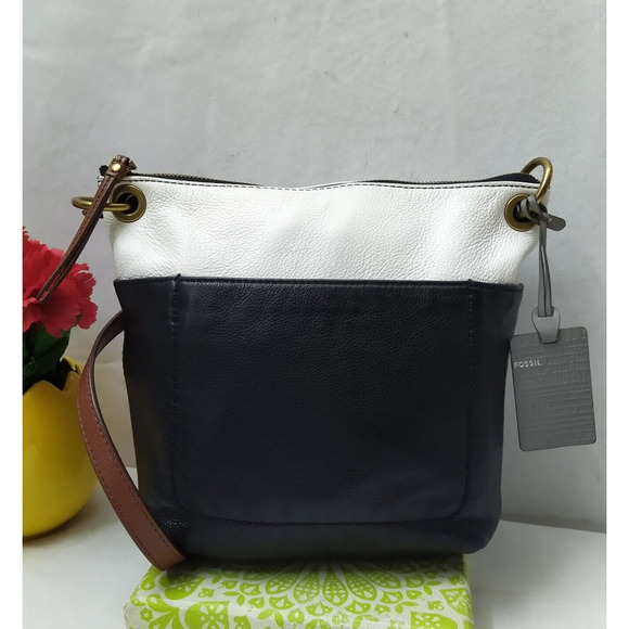 Fossil Colorblock Black White Pebbled Leather Zipper Closure Crossbody Bag - Picture 2 of 16
